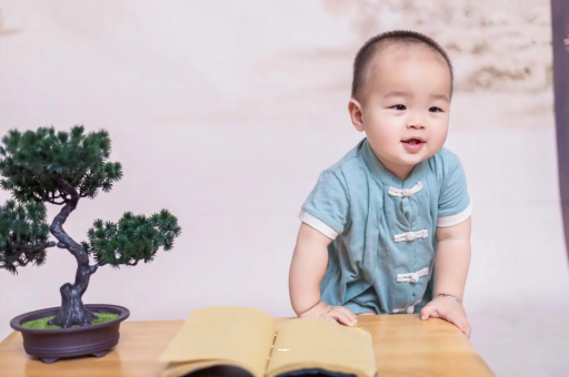 孝感宝宝怎么区分胀气和饿